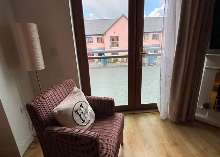 Luxury Stylish Kincora Townhouse בית נופש *