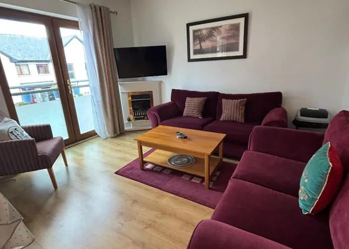 Luxury Stylish Kincora Townhouse *